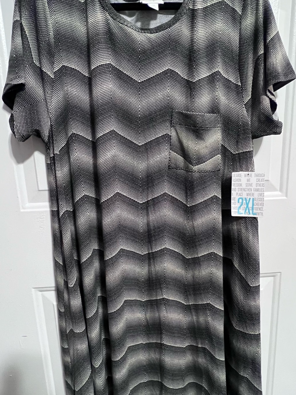 LuLaRoe Carly Chevron Pocket Dress